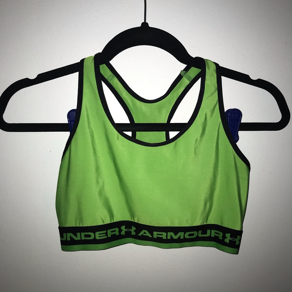Great condition under armor sports bra
